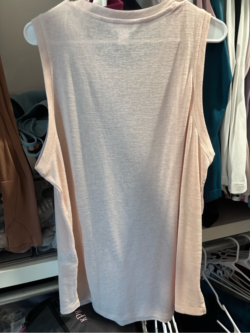 Athleta Women's Blush Pink Sleeveless Tank - Picture 3 of 5